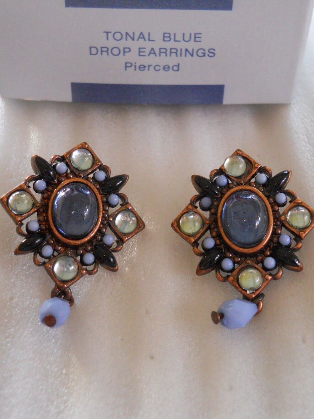 Avon - Tonal Blue Drop Earrings    830